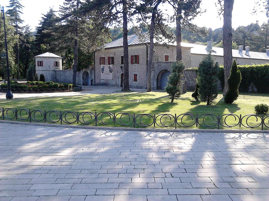 Apartments Mirkovic Cetinje Extérieur photo